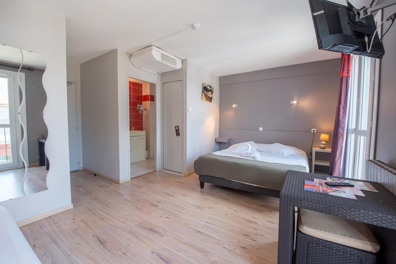 Hotel Du Lion D'Or Marmande Zewnętrze zdjęcie