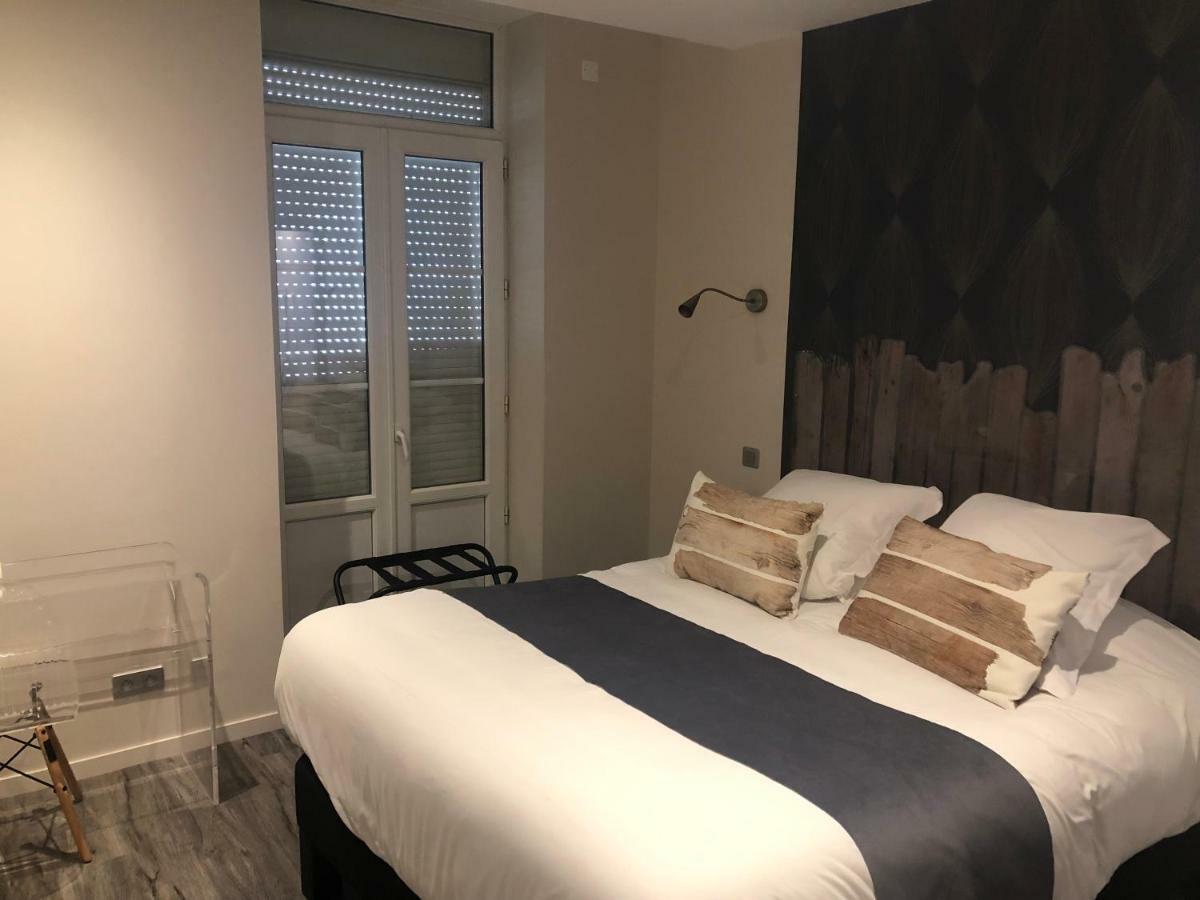 Hotel Du Lion D'Or Marmande Zewnętrze zdjęcie