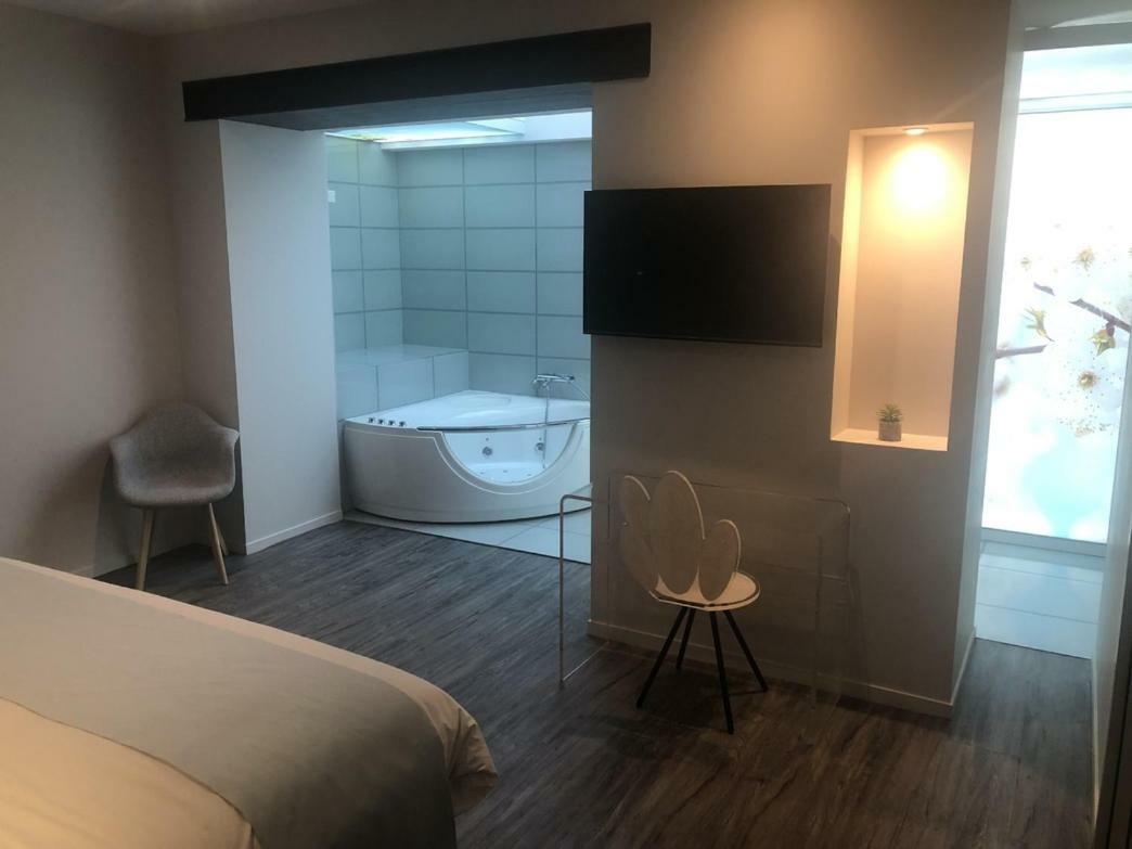 Hotel Du Lion D'Or Marmande Zewnętrze zdjęcie